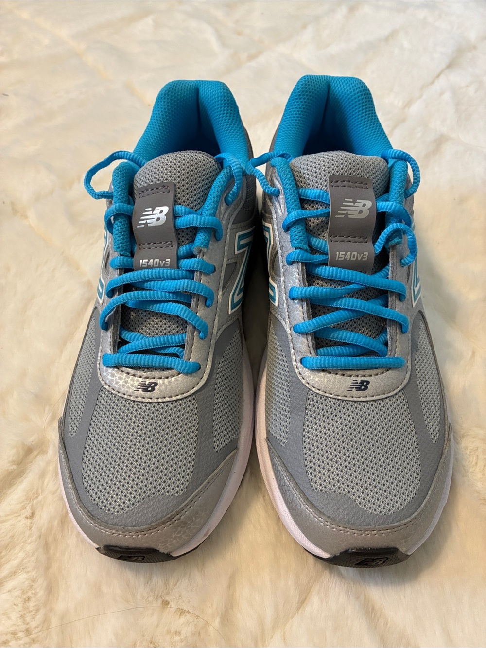 Women’s New Balance Gray & Teal Lace-Up Running Sneakers Size 8
